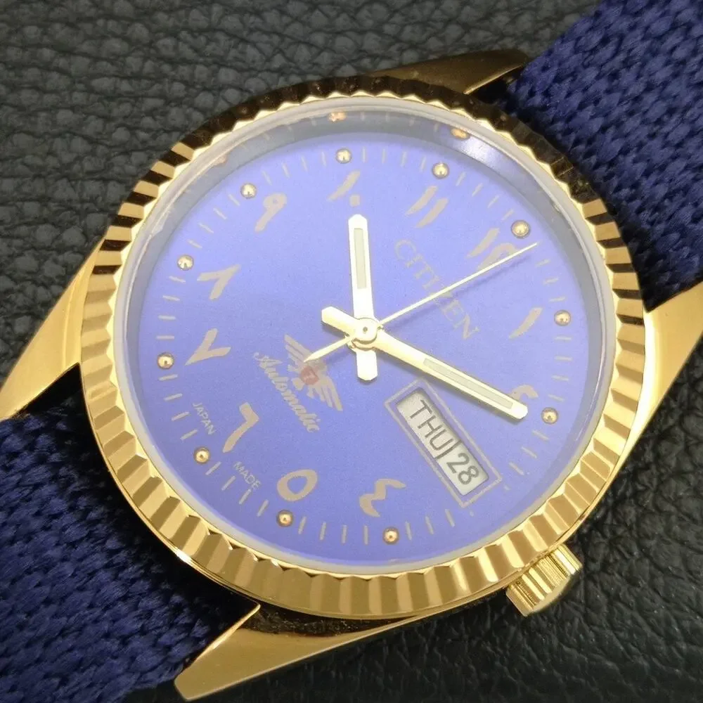 Vintage 1983 Citizen Automatic Mens Gold Watch W/daydate & Blue accents